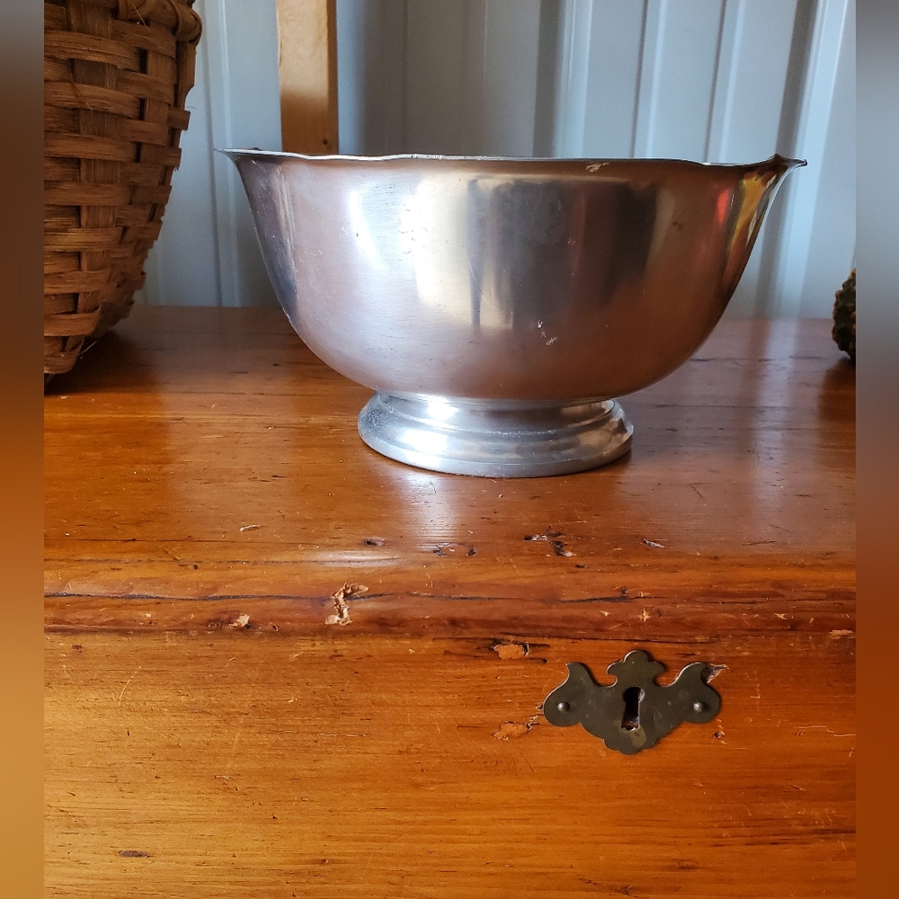 Vintage - International Pewter Reproduction Footed Revere Bowl (27635-4)